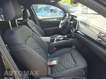 2025 Volkswagen Atlas Cross Sport 2.0T SE w/Technology - miniatura 8