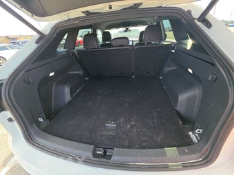 2025 Volkswagen Atlas Cross Sport 2.0T SE w/Technology - miniatura 16