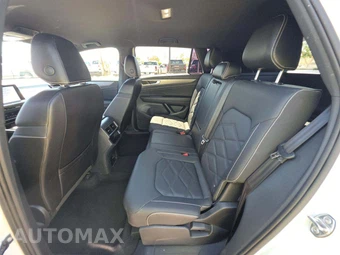 2025 Volkswagen Atlas Cross Sport 2.0T SE w/Technology - miniatura 10