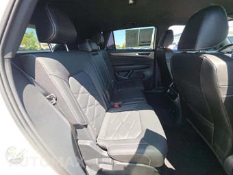 2025 Volkswagen Atlas Cross Sport 2.0T SE w/Technology - miniatura 13