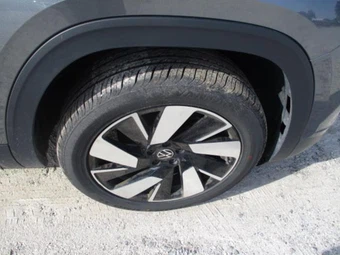 2025 Volkswagen Atlas Cross Sport 2.0T SE w/Technology - miniatura 24