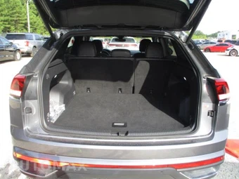 2025 Volkswagen Atlas Cross Sport 2.0T SE w/Technology - miniatura 3