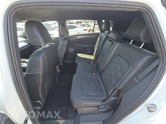 2025 Volkswagen Atlas Cross Sport 2.0T SE w/Technology - miniatura 13