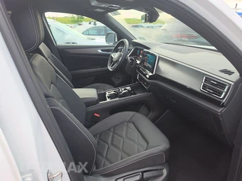 2025 Volkswagen Atlas Cross Sport 2.0T SE w/Technology - miniatura 14