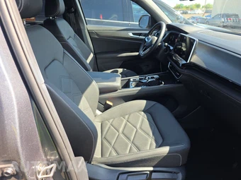 2025 Volkswagen Atlas Cross Sport 2.0T SE w/Technology - miniatura 14