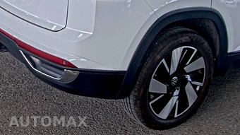 2025 Volkswagen Atlas Cross Sport 2.0T SE w/Technology - miniatura 9
