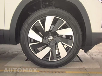 2025 Volkswagen Atlas Cross Sport 2.0T SE w/Technology - miniatura 10