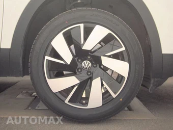 2025 Volkswagen Atlas Cross Sport 2.0T SE w/Technology - miniatura 10