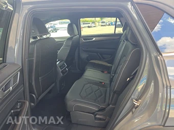 2025 Volkswagen Atlas Cross Sport 2.0T SE w/Technology - miniatura 13