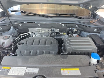 2025 Volkswagen Atlas Cross Sport 2.0T SE w/Technology - miniatura 15