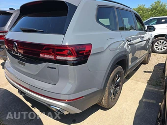 2025 Volkswagen Atlas Peak Edition – miniatura 3