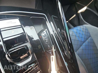 2025 Volkswagen Golf R Black Edition - miniatura 8