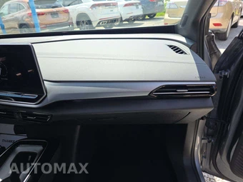 2025 Volkswagen ID.4 Pro – miniatura 19