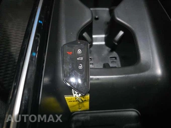2025 Volkswagen ID.4 Pro – miniatura 8