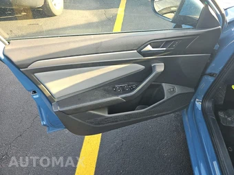 2025 Volkswagen Jetta Comfortline - miniatura 9