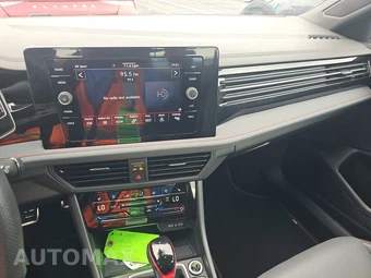 2025 Volkswagen Jetta GLI Autobahn - miniatura 17