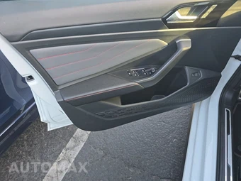 2025 Volkswagen Jetta GLI Autobahn - miniatura 9