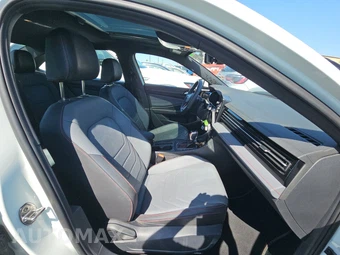 2025 Volkswagen Jetta GLI Autobahn - miniatura 8