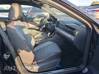 2025 Volkswagen Jetta GLI Autobahn - miniatura 8