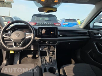 2025 Volkswagen Jetta S – miniatura 11