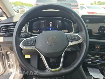 2025 Volkswagen Jetta S – miniatura 10