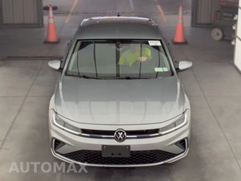 2025 Volkswagen Jetta S – miniatura 2