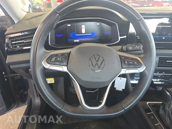 2025 Volkswagen Jetta S – miniatura 10