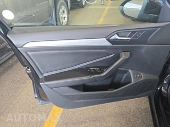 2025 Volkswagen Jetta S – miniatura 9