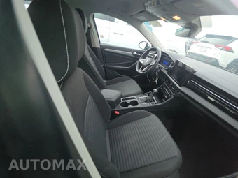 2025 Volkswagen Jetta S - miniatura 8