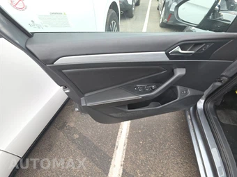 2025 Volkswagen Jetta S - miniatura 9