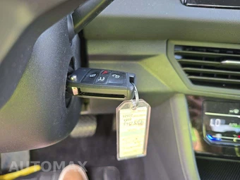 2025 Volkswagen Jetta S - miniatura 8