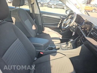 2025 Volkswagen Jetta S - miniatura 8