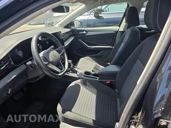 2025 Volkswagen Jetta S - miniatura 2