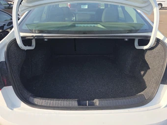 2025 Volkswagen Jetta S – miniatura 16