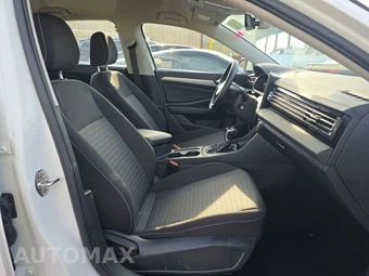 2025 Volkswagen Jetta S – miniatura 8