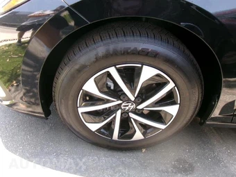 2025 Volkswagen Jetta S – miniatura 15