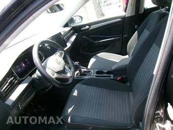 2025 Volkswagen Jetta S – miniatura 4