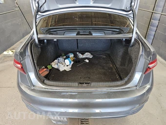 2025 Volkswagen Jetta S – miniatura 16