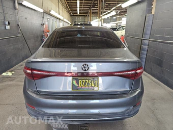2025 Volkswagen Jetta S – miniatura 5