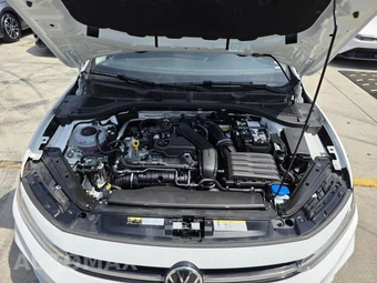 2025 Volkswagen Jetta S - miniatura 9