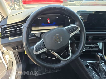 2025 Volkswagen Jetta S - miniatura 10