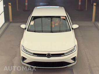 2025 Volkswagen Jetta S - miniatura 2