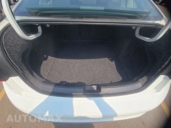 2025 Volkswagen Jetta S - miniatura 16