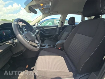 2025 Volkswagen Jetta S - miniatura 7