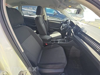2025 Volkswagen Jetta S - miniatura 8