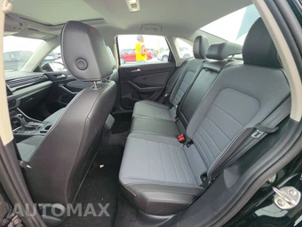 2025 Volkswagen Jetta SE - miniatura 13