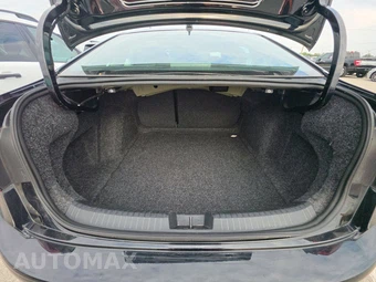 2025 Volkswagen Jetta SE - miniatura 16