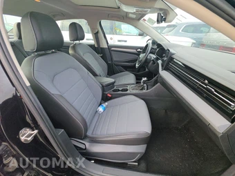 2025 Volkswagen Jetta SE - miniatura 8