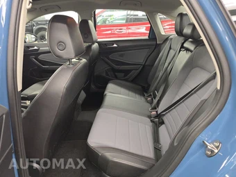 2025 Volkswagen Jetta SE – miniatura 13