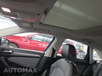 2025 Volkswagen Jetta SE – miniatura 17